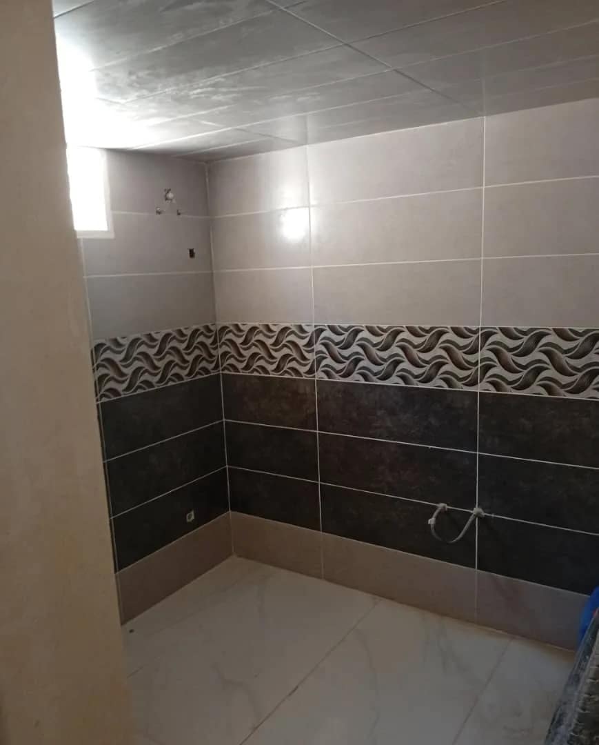 مشاريع قيد الإكساء ، صورة 3